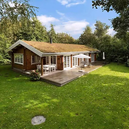 Holiday home Idyllic Wooden Lumber House 300m From Water *